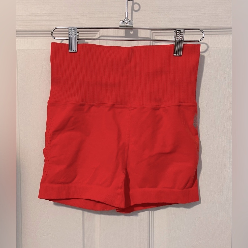 NWT FREE PEOPLE MOVEMENT Orange Stretch Ribbed Running Shorts Women’s Size XS/S